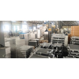 LUXERAD 28"x19" 3 Row Radiator for 1973-1987 Chevy GMC C/K C10 C20 C30 7.4L Pickup Truck