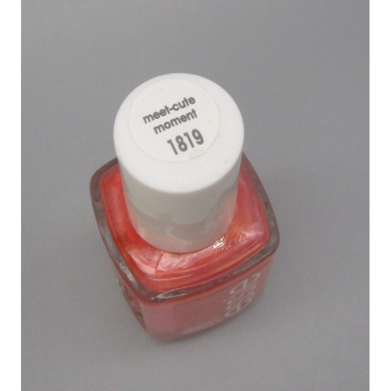 essie ~ Vegan MEET-CUTE MOMENT (1819) Nail Lacquer Nail Polish