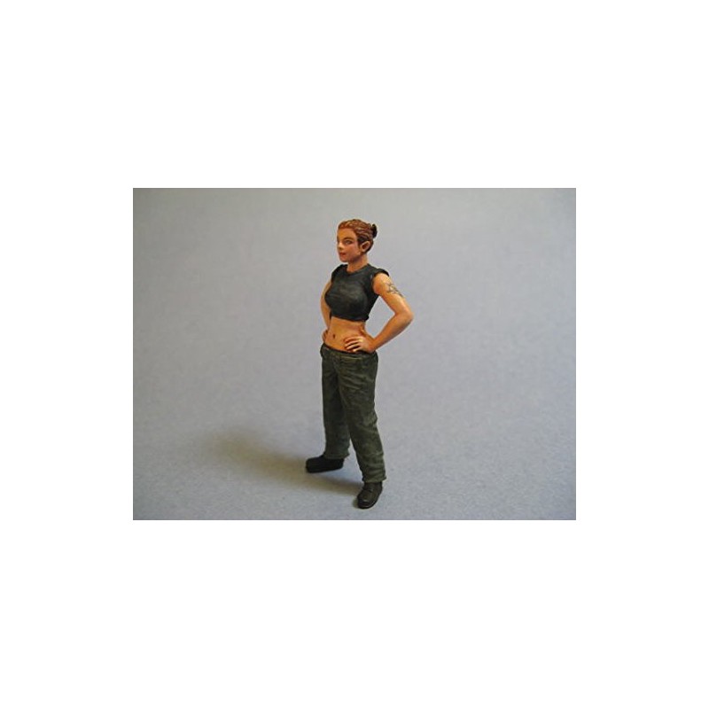 オーロラモデル 1/35ミリタリー 女性兵士 ガレージキットフィギュア ML21