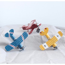 3 x Metal Plane Decorations – Vintage Hanging Ornaments for Boys’ Room, Home, Office, or Desktop – Vibrant Red, Blue, Yellow – Durable Decorative Display Pieces, for Aviation Lovers