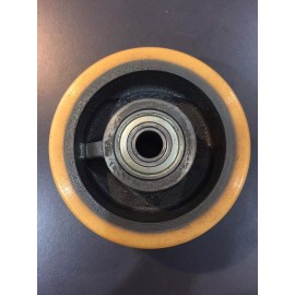 NOVEX 6" x 3" Polyurethane on Cast Iron Wheel with 3/4" Ball Bearing (1)