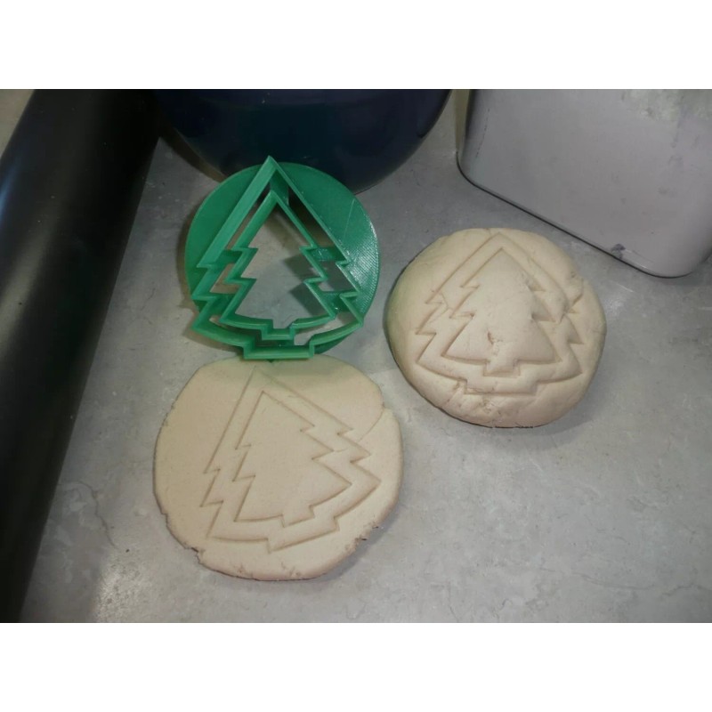 AJT CHRISTMAS POINSETTIA SET OF 2 CONCHA CUTTER MEXICAN SWEET