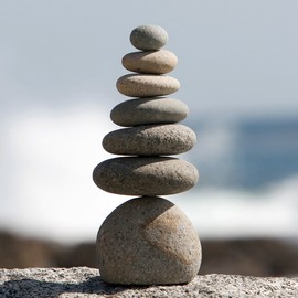 Garden Age Supply Natural River Stone Rock Cairn Sculpture Stacked Stone Balanced Rock Zen Stones Meditation (Septuple)