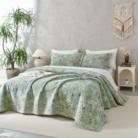 QSH 3Pcs Green Floral Quilt Oversized Queen Size (102"x118") -100% Cotton Quilt Oversized Queen Set Summer Flower Bird Butterfly Printed Bedspread Coverlet Extra Soft Lightweight with Pillowcases
