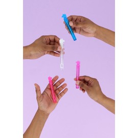 HENBRANDT 24 Unicorn Party Bubble Tubes with Wand (2 x Pack of 12) Children's 4ml Party Bubbles Loot Bag Fillers Summer Games for Boys and Girls Kids Party Bags