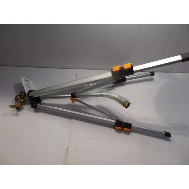 MELNOR 897-926 DELUXE METAL PULSATING SPRINKLER WITH TRIPOD