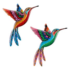GLADFRESIT 2Pcs Metal Hummingbird Wall Decor Art, Colorful Bird Sculptures Hanging Decoration for Home Garden Backyard