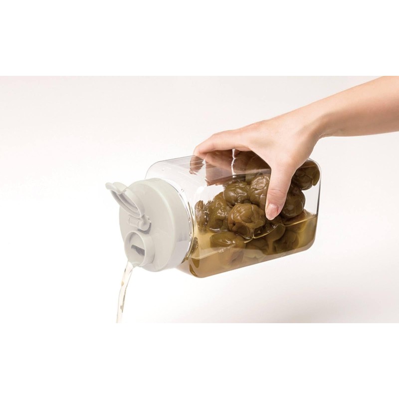 2026 Model Takeya Fruit Sake Bottle, S Type, 0.6 gal