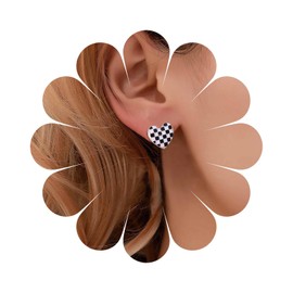 Yheakne Boho Checked Heart Earrings Acrylic Heart Chessboard Earrings Black White Chessboard Earrings Enamel Love Heart Stud Earrings Jewellery for Women and Girls, Zinc, No Gemstone