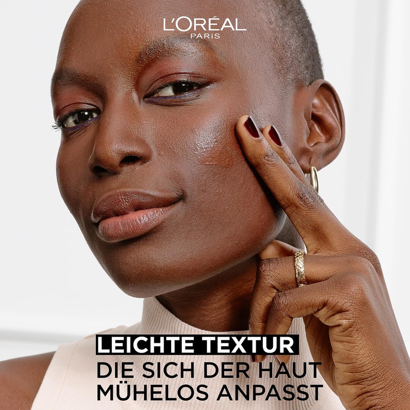 L'Oréal Paris Tinted Serum Nourishing Liquid Foundation with Hyaluronic Acid