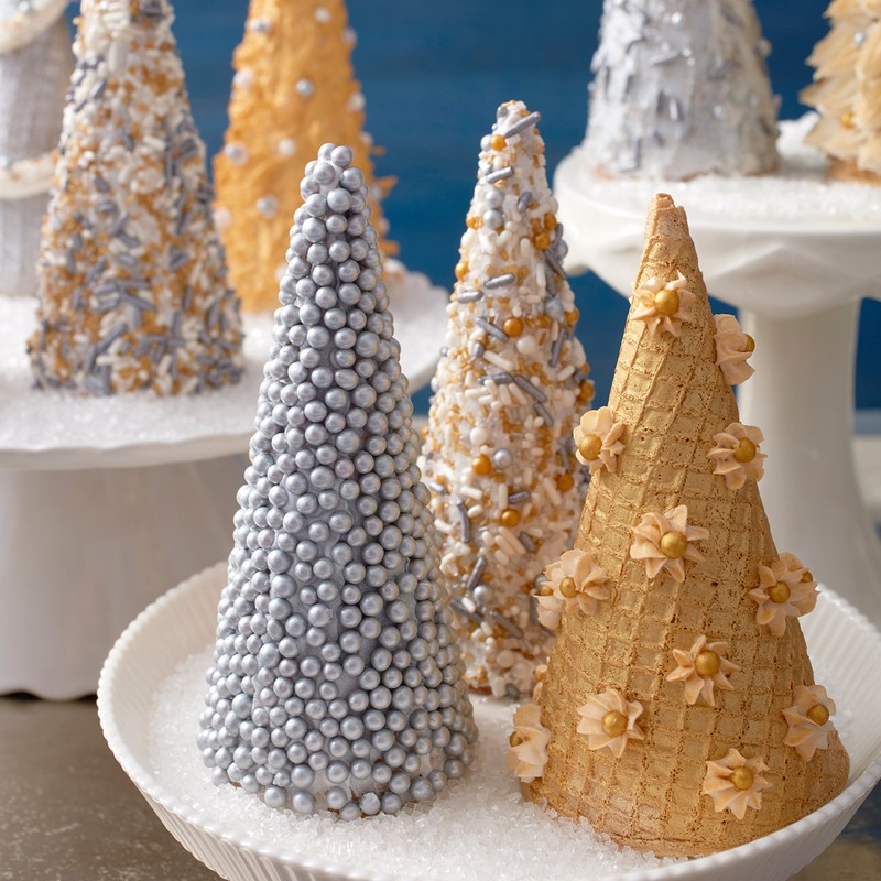 Wilton Silver Pearl Dust; 0.5 oz.