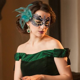 Zinniday Green Masquerade Mask for Women - 2025 Feather Venetian Antique Masks Mardi Gras Eyemask with Shiny Rhinestone for Woman Bar Prom Ball Pretty Party Renaissance Costume Accessory