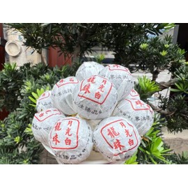 [yunyingkongyue]Moonlight White Dragon Pearl Tea. It is carefully selected from one - bud - one - leaf tea leaves and hand - crafted. It's a must - have for both work breaks and outdoor outings.