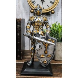 Medieval Swordsman Roccoco Italian Knight Figurine 8" Suit of Armor Coat Of Arms