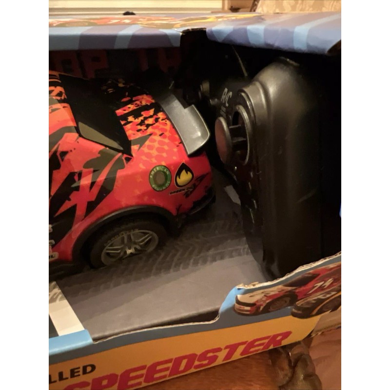 TEAM NASCAR RC RADIO CONTROLLED TRACK SPEEDSTER 74 RED BNIB
