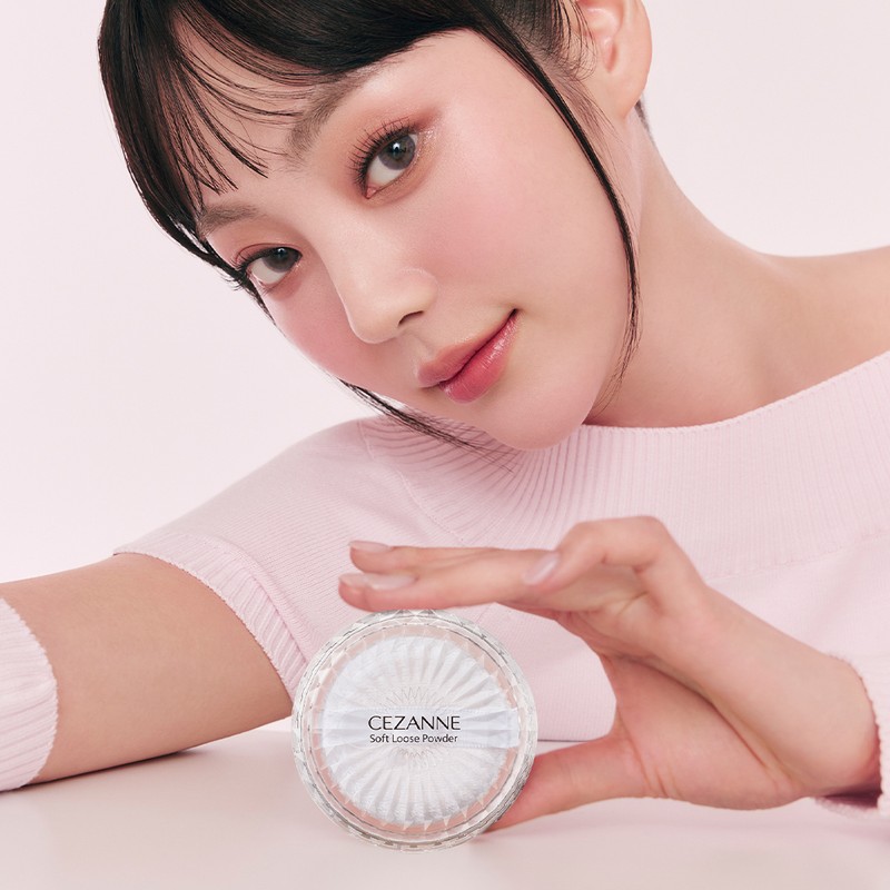 Cezanne [Cezanne] Soft loose powder 5g (Choose 1 of 2