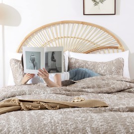 JANZAA Quilts Queen Size Oatmeal Bed Spread with White Floral Pattern Botanical Microfiber Quilts Set Lightweight Comforter 3 Pieces Reversible Bedding Set (1 Queen Quilt and 2 Pillow Cases)