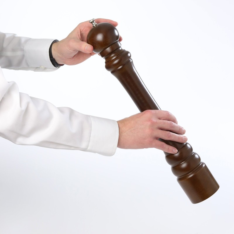 Chef Specialties 18 Inch Monarch Pepper Mill