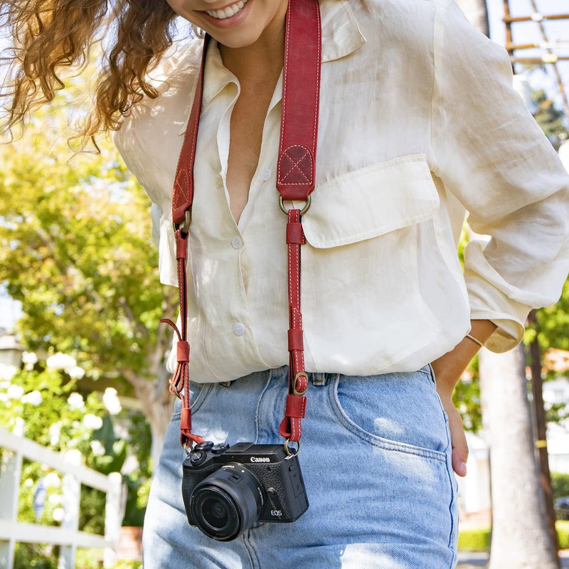 MegaGear MG2001 SLR DSLR Genuine Leather Shoulder or Neck Strap