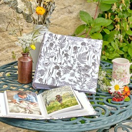 Kenro Wildflower Series White Foliage Pencil Sketch Picture Photo Album for 200 Photos 6x4 / 10x15cm -WF201W