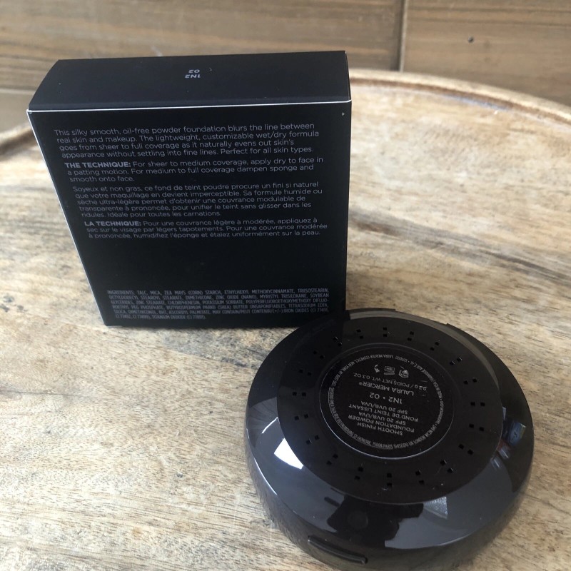Laura Mercier Smooth Finish Foundation Powder SPF 20 UVB/UVA 1N2