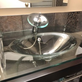 Novatto REFRESH Single Lever Waterfall Lav Faucet, Chrome/Clear Glass