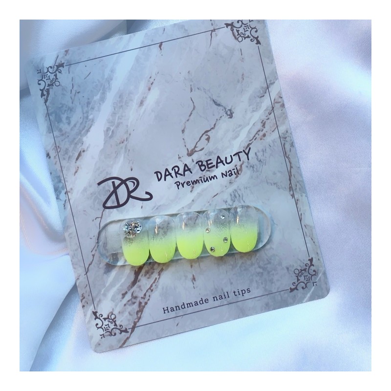 Dara Beauty July Art of the MonthGradient V-Cut Stone❣ -