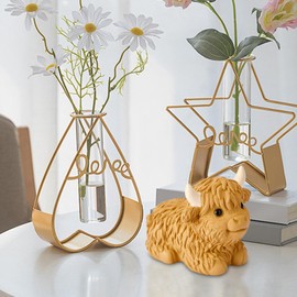 Highland Cow Resin Figurine,Resin Highland Cow Figurine Ornament - Farmhouse Animal Sculpture Ornaments for Home Kitchen Shelf Table Desks Garden Bedroom Living Room