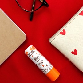 Institut Karité Paris Vanilla Scent Shea Butter & Beeswax Lip Balm 4 g