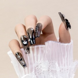 Handmade Press On Nails Medium Length Square, Hand Painted Reusable Gel UV Finished Pre Shaped False Nails for Women Heart Shaped Acrylic Diamond 10 Pcs/Set (Black, Size M)