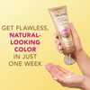 Jergens Natural Glow Self Tanner Lotion, Daily Sunless Fake Tanning,