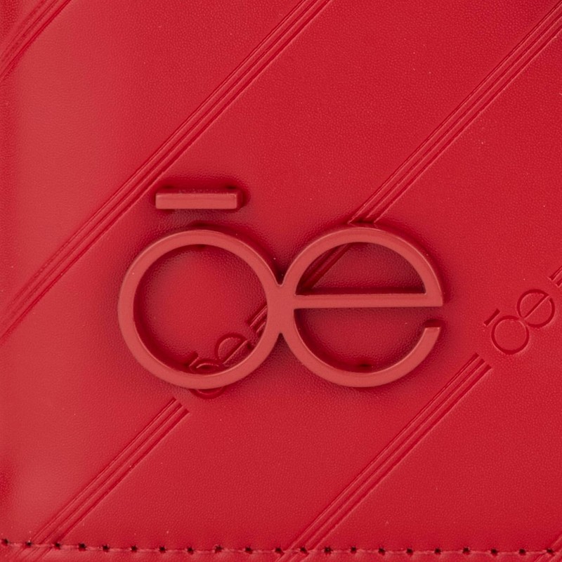Cloe Porta Pasaporte Grande Look Troquelado Color Negro para Mujer