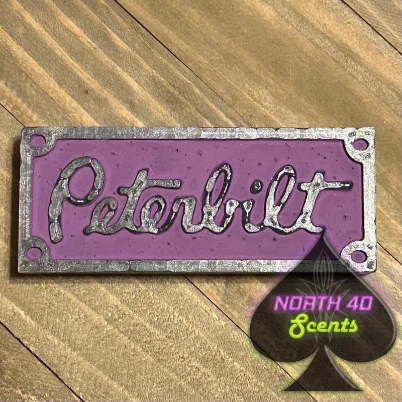 Peterbilt, old school rectangle emblem small size - Color: Hot