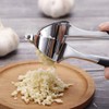 AIXXCUVQ Ergonomically Designed Garlic Puree Maker Easy to Grip and