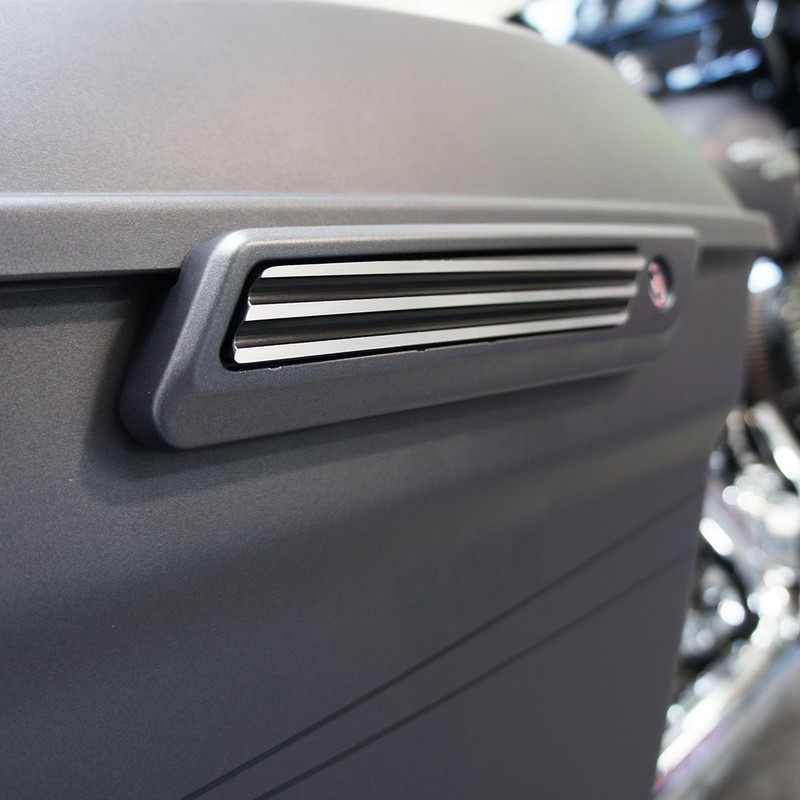 Joker Machine Saddlebag Latch Insert Finned (Black)