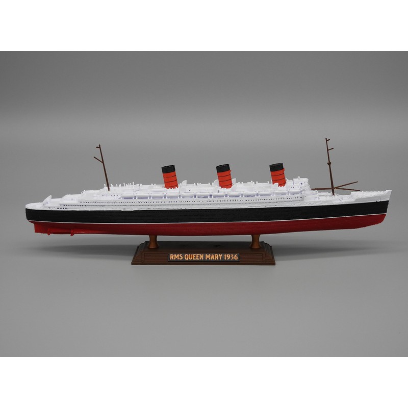 RMS Queen Mary Model 1 Foot in Length (Model with