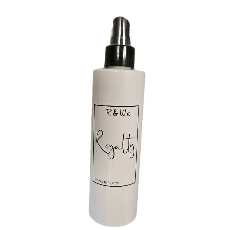 8oz Highly Scented Room Spray:_Vanilla Lux