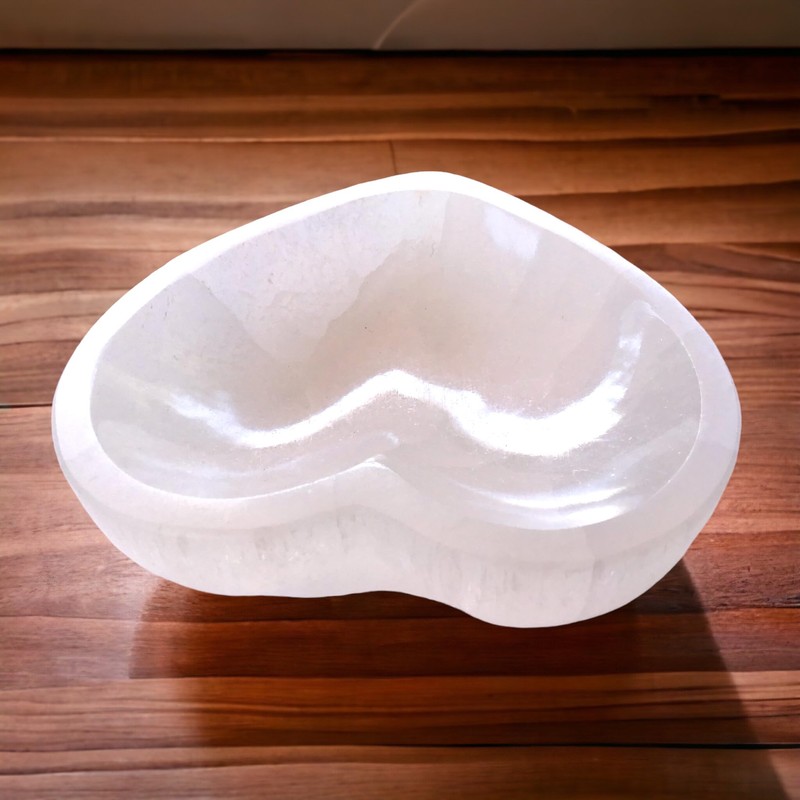 Steinfixx® Real Selenite Charging Cradle Heart Large and Heavy Design