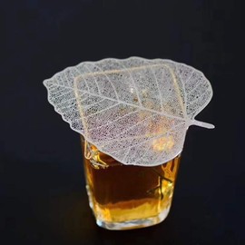 Housoutil 4PCS Stainless Steel Tea Infuser Pads, Leaf-Shaped Mesh Strainer for Tea Room, Silver, 4.52 X 3.93 X 0.03 Inches