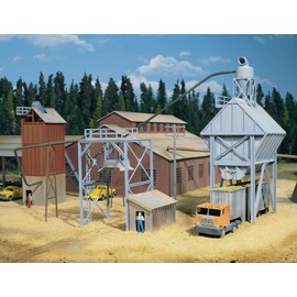 Walthers Cornerstone HO Scale Model Sawmill Outbuildings, 8