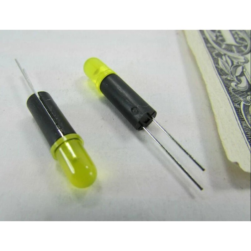 KingBright Lot 10 KingBright Mounted Yellow LEDs WP7113BR12.7-C