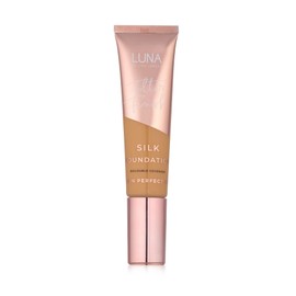 LUNA Silk Foundation in TAN PLUS Shade - Contains Hyaluronic Acid, Vitamin C & A, Aloe Vera, and Shea Butter - Brightening Dewy Foundation Makeup - Hydrating Cream Foundation for Dry Skin