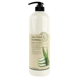 Aloe body lotion 1000ml that protects the skin and fills it with moisture. / 수분 가득 피부를 보호하는 알로에 바디로션 1000ml