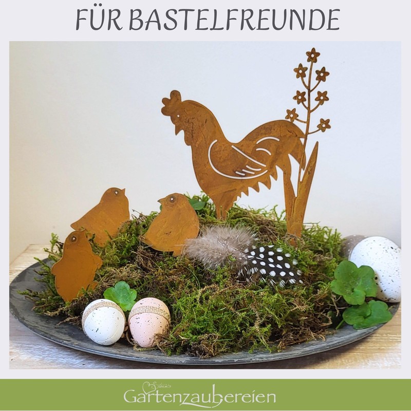 Garden Stake Chicken Chicken with Chick in Rust Look for