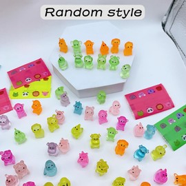 100 PCS Mini Resin Animals, Resin Animals in the Dark Luminous Garden Accessories, Landscape for Home Dollhouse Decoration Crafts, Mini Resin Figures Tiny Animals for Landscape Decor (Random Style)