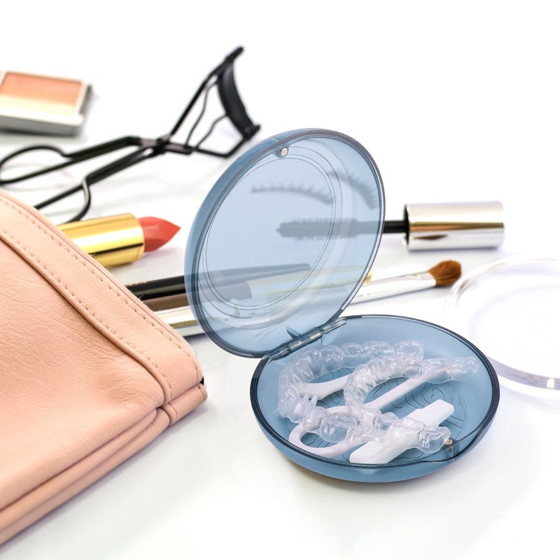 Retainer Case, Cute Retainer Case with Magnetic Closure Hinged Lid