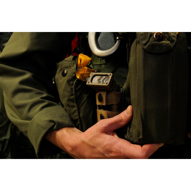 Streamlight 14034 Sidewinder 55-Lumens LED Military Waterproof Flashlight with (2)