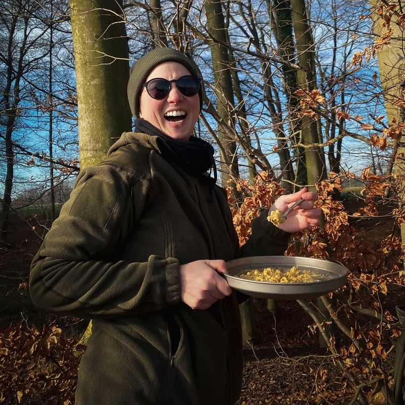 SILVERANT Titanium Camping Plates, Outdoor Dishware with Folding Handle Portable