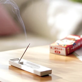 Ichigomiruku Mini Incense Sticks Approx. 1.8 oz (50 g)
