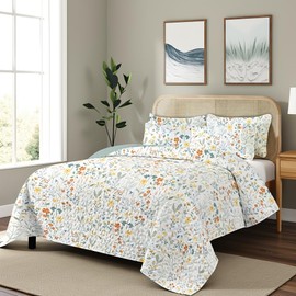 WHWODIDE Floral Patchwork Quilt Set King Size Farmhouse Summer Microfiber 3pcs Bed Cover Reversible Lightweight Bedspread Coverlet Set with 2 Pillow Shams for All Season (Orange, King(90"x104"))